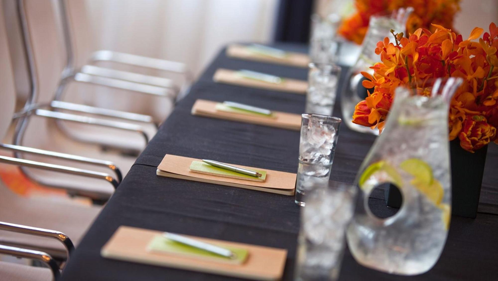 Kimpton Hotel Vintage Seattle By Ihg Exterior photo